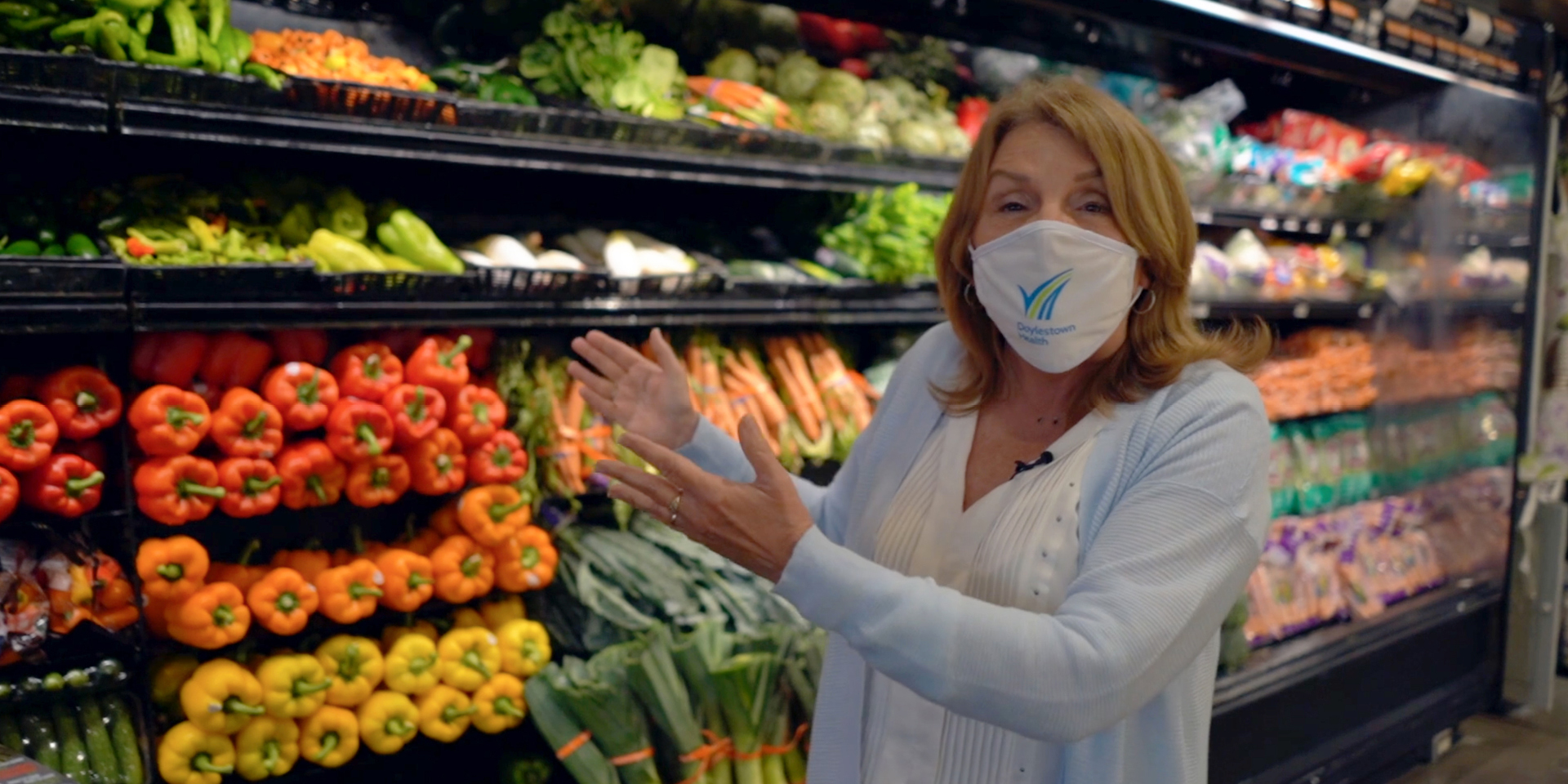 Dietitian Debbie Davis in the produce aisle | Doylestown Health